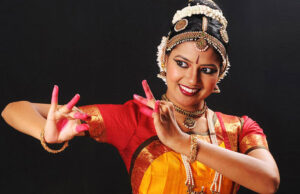 দুর্বল খেচুনি নাচ
